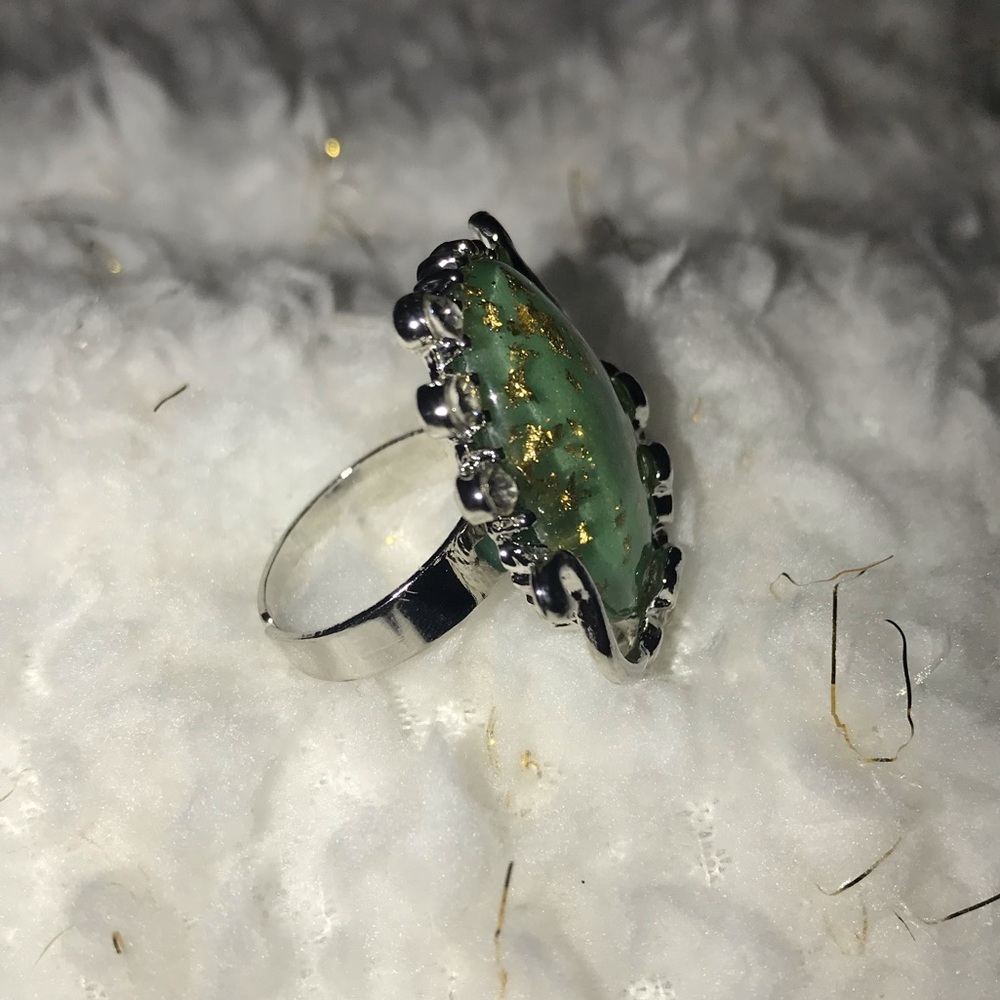 Flower Ring - Picture 2 of 4